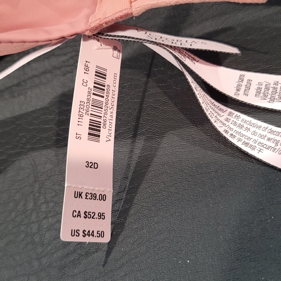 Victoria's Secret Wireless T-shirt Bra - Picture 6 of 7